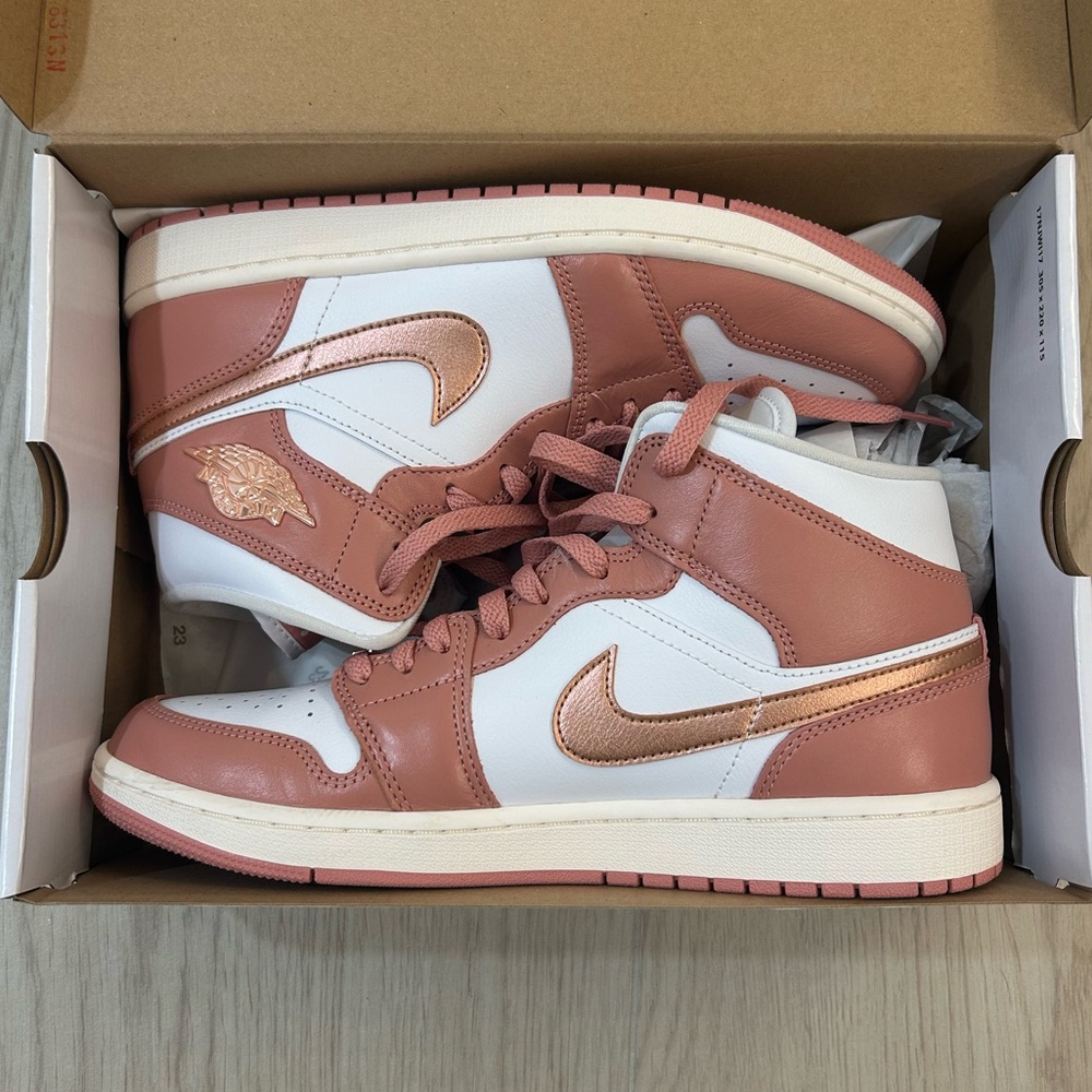 Jordan 1 Mid SE in Red and Metallic Copper